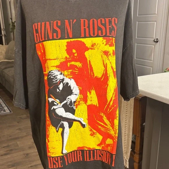 Guns N' Roses Graphic T-Shirt - Black - Picture 2 of 6